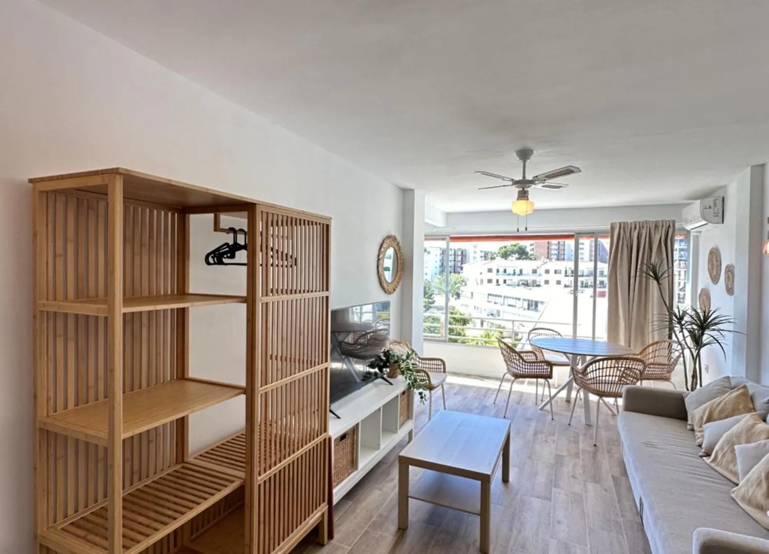 Apartment With Panoramic View 贝纳尔马德纳