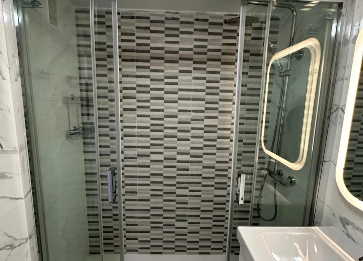 Apartment With Panoramic View 贝纳尔马德纳 0*,