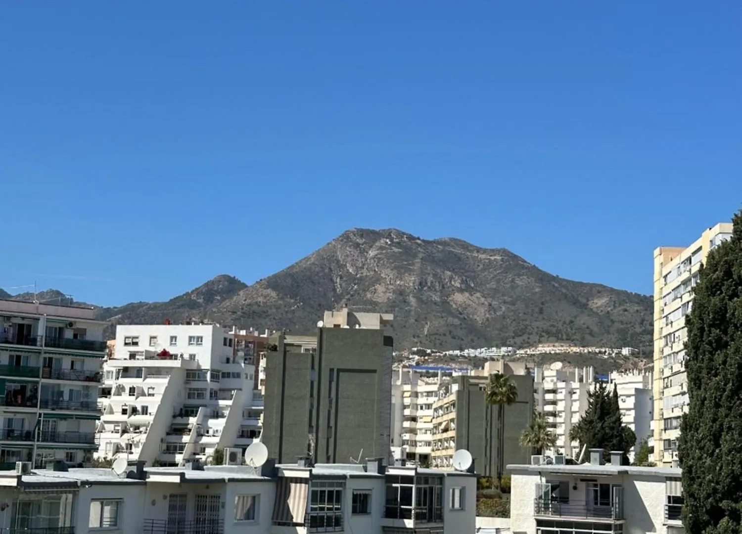 Apartment With Panoramic View 贝纳尔马德纳